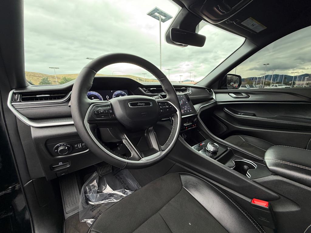 Thumbnail: 2025 Jeep Grand Cherokee - 2