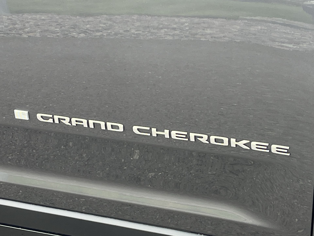 Thumbnail: 2025 Jeep Grand Cherokee - 19