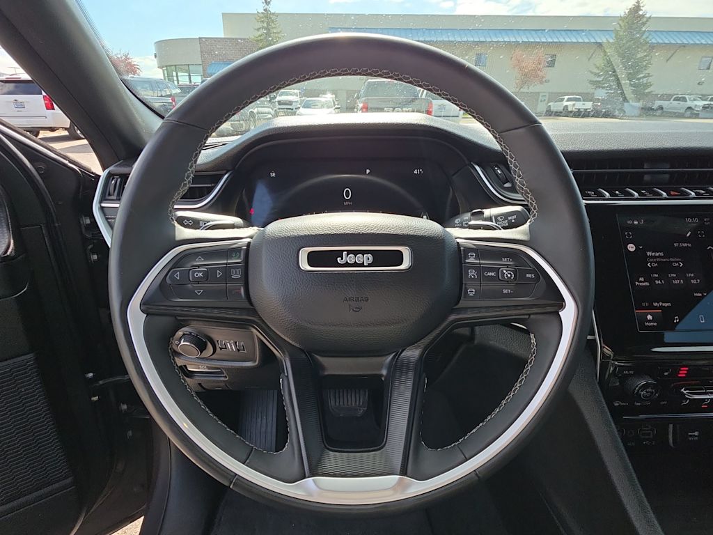 Thumbnail: 2024 Jeep Grand Cherokee - 13