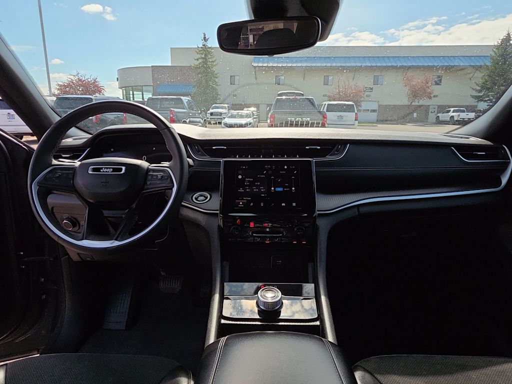 Thumbnail: 2024 Jeep Grand Cherokee - 9