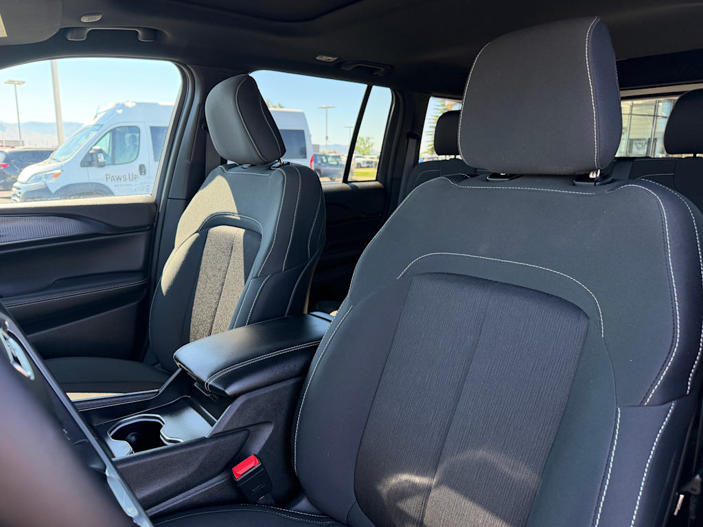 Thumbnail: 2025 Jeep Grand Cherokee - 7