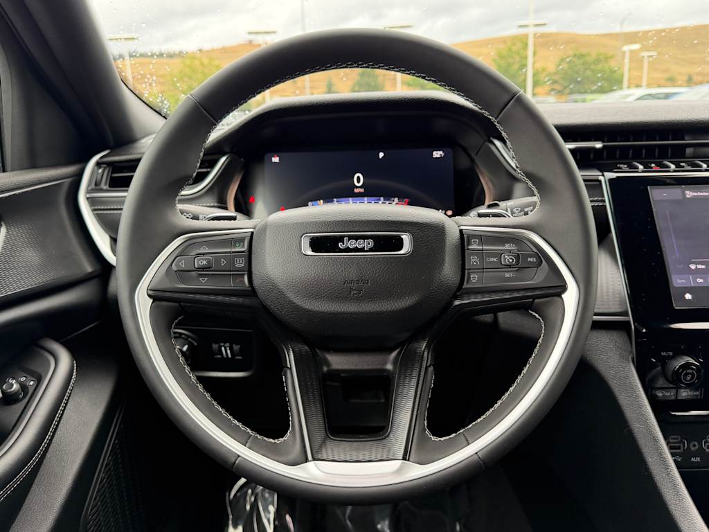 Thumbnail: 2025 Jeep Grand Cherokee - 7
