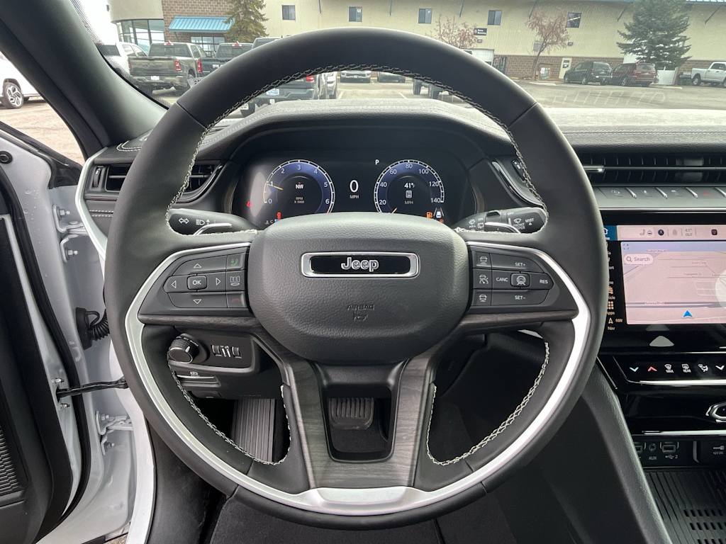 Thumbnail: 2026 Jeep Grand Cherokee - 14