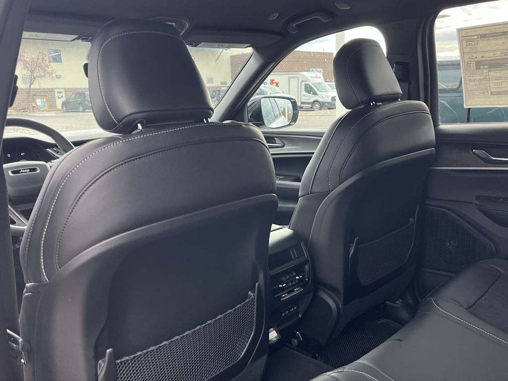 Thumbnail: 2026 Jeep Grand Cherokee - 13