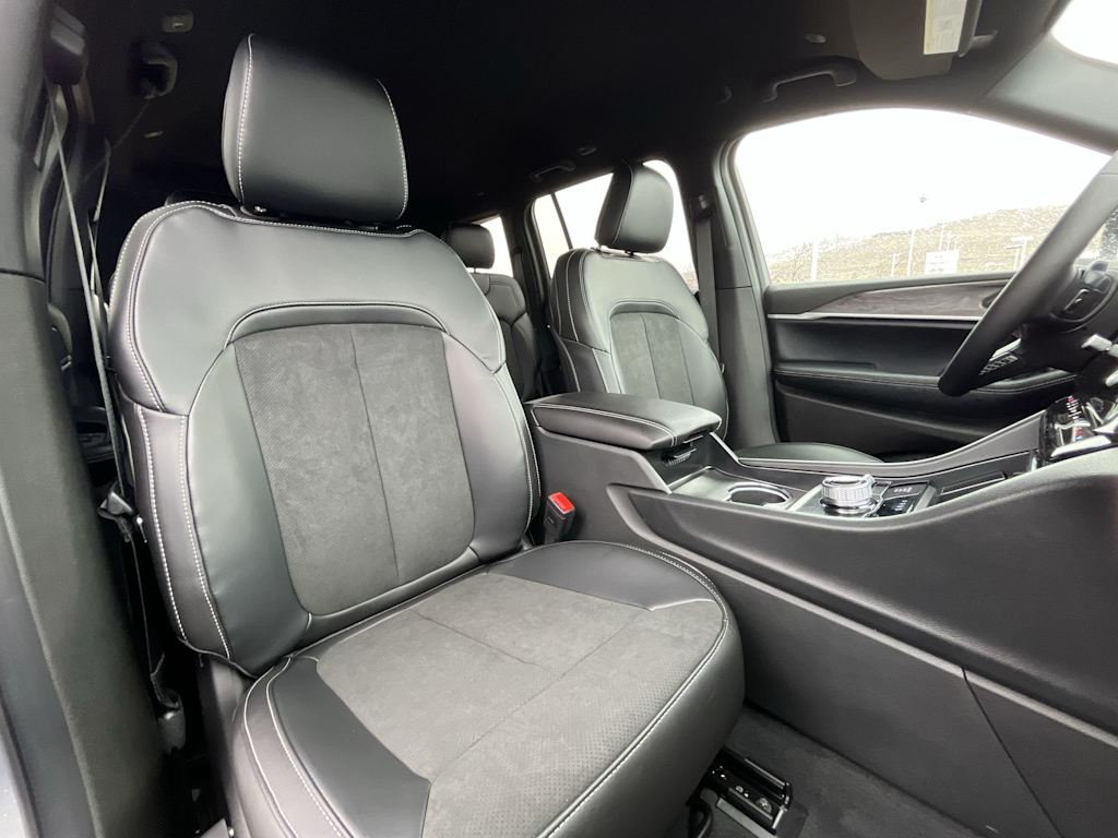 Thumbnail: 2026 Jeep Grand Cherokee - 12