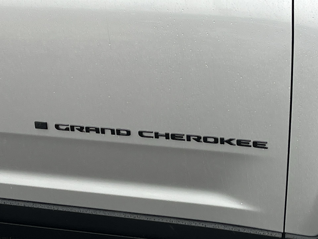 Thumbnail: 2026 Jeep Grand Cherokee - 7