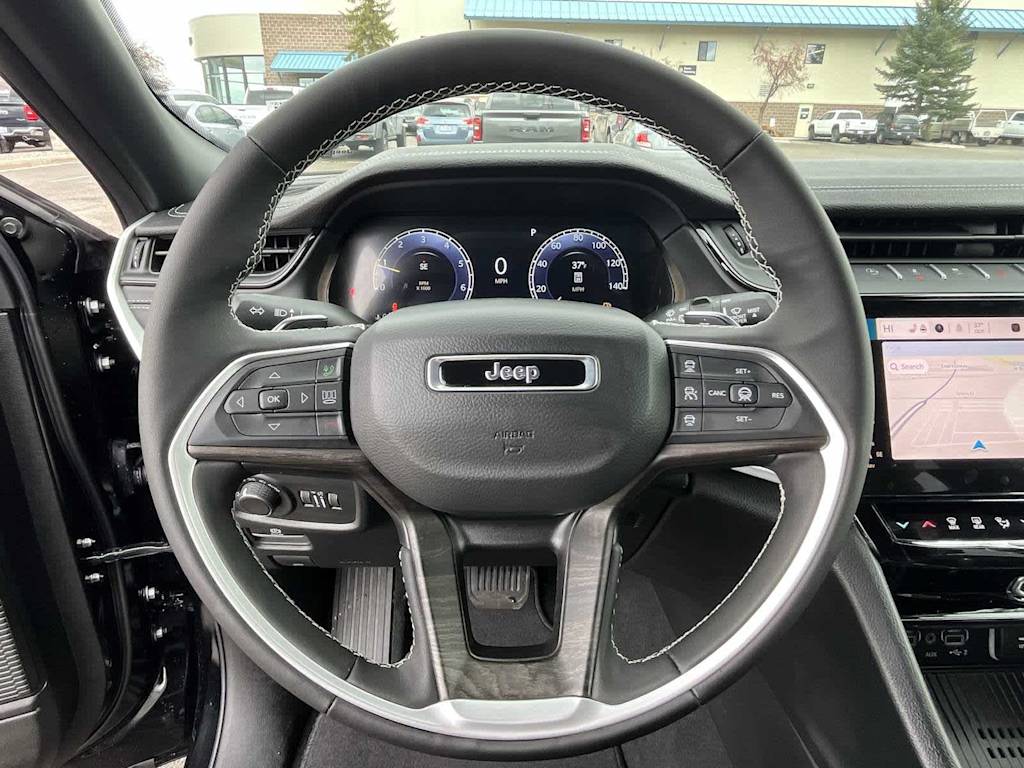 Thumbnail: 2026 Jeep Grand Cherokee - 14