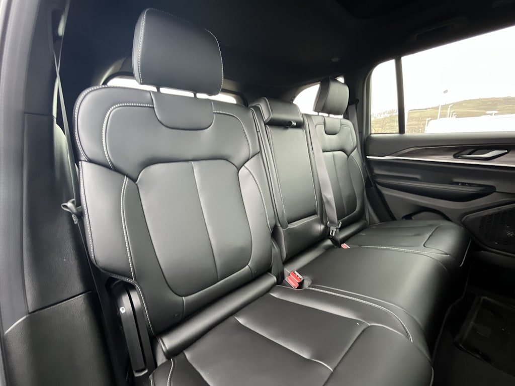 Thumbnail: 2025 Jeep Grand Cherokee - 19