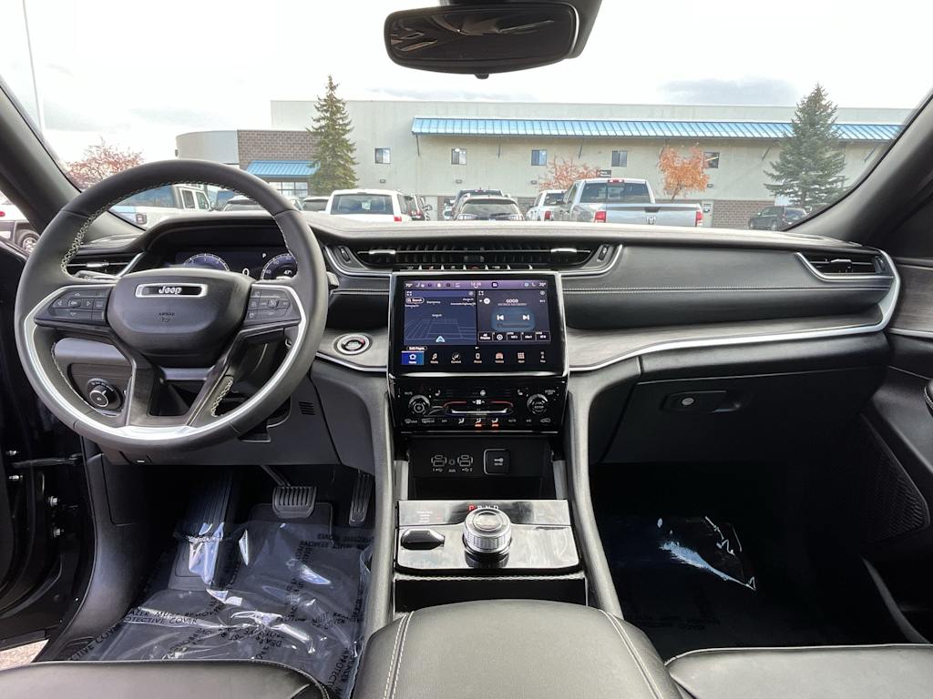 Thumbnail: 2024 Jeep Grand Cherokee - 9