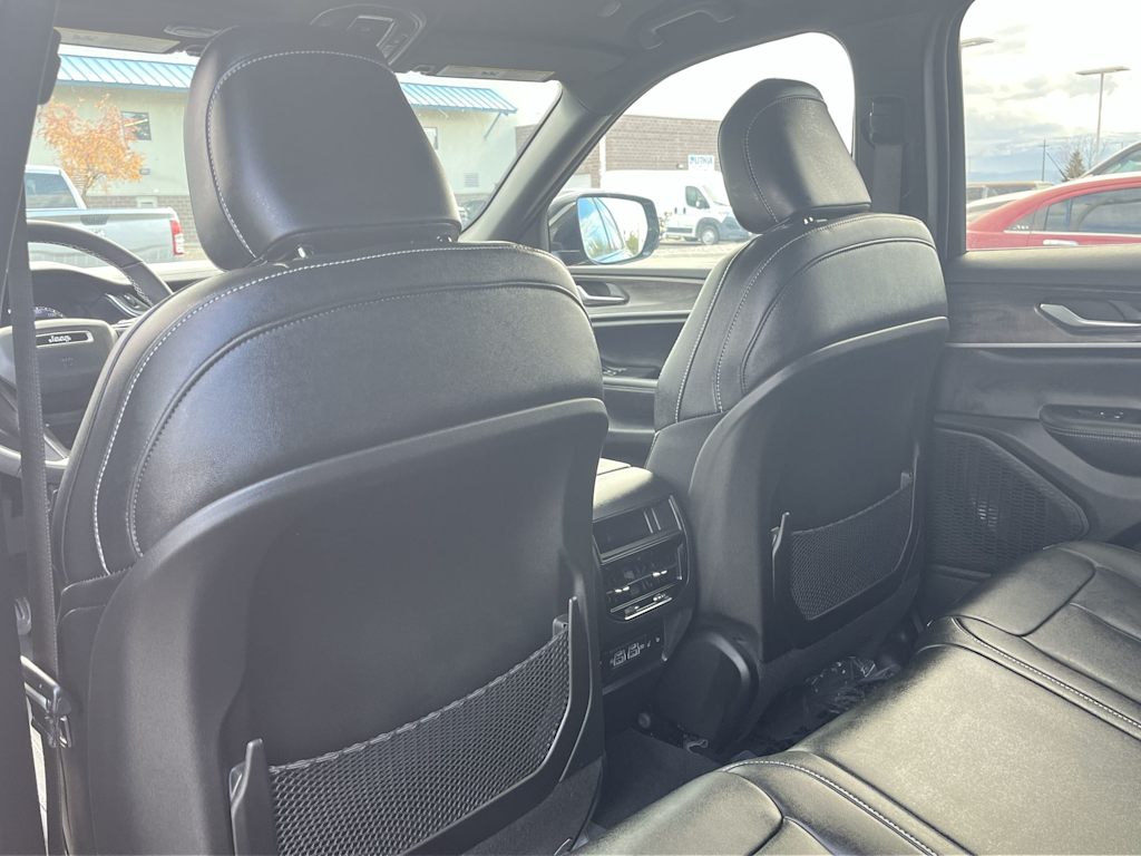 Thumbnail: 2024 Jeep Grand Cherokee - 12