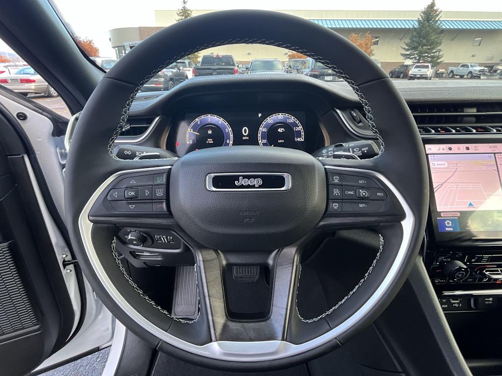 Thumbnail: 2025 Jeep Grand Cherokee - 14