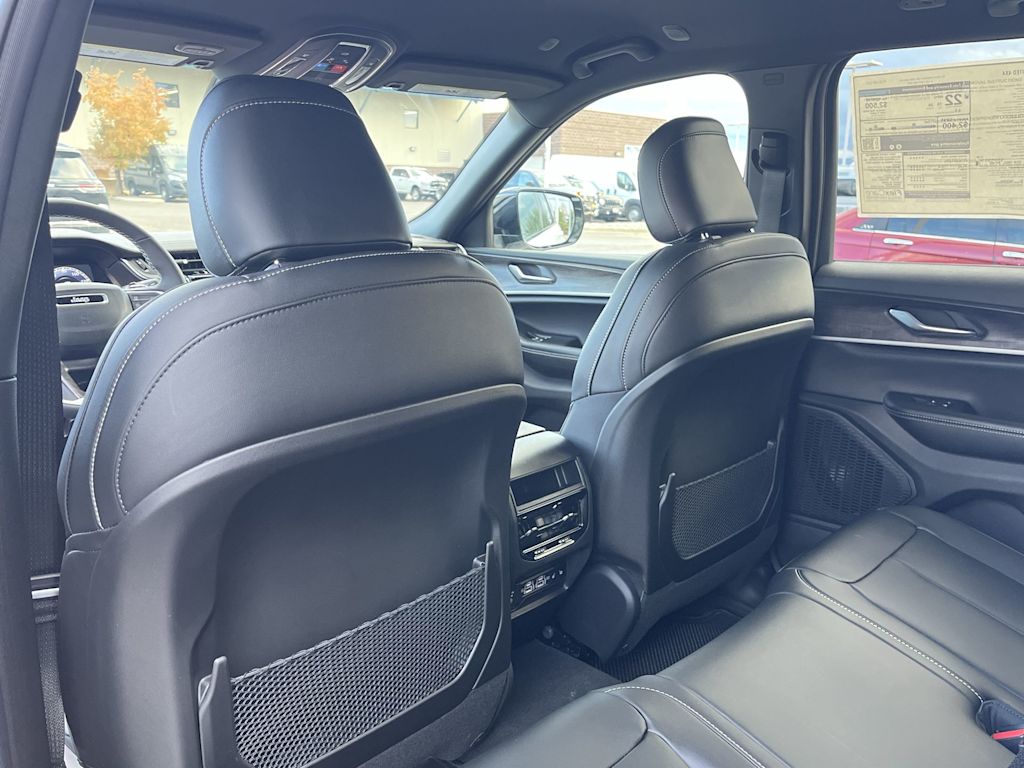 Thumbnail: 2025 Jeep Grand Cherokee - 13