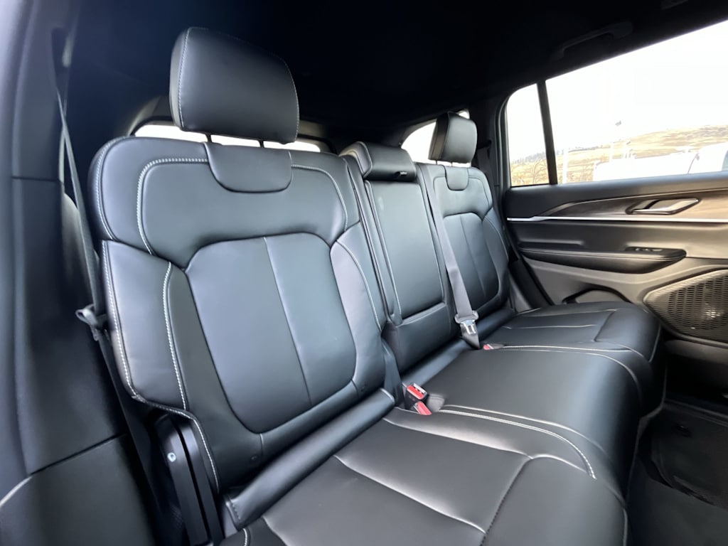 Thumbnail: 2025 Jeep Grand Cherokee - 20