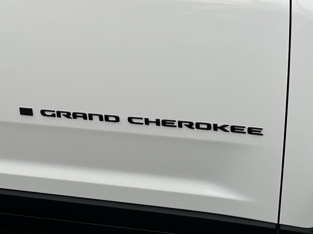 Thumbnail: 2025 Jeep Grand Cherokee - 7