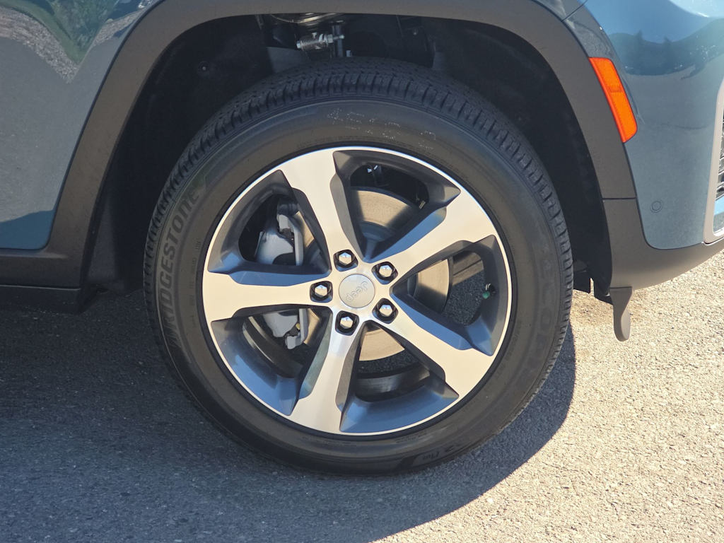 Thumbnail: 2026 Jeep Grand Cherokee - 7