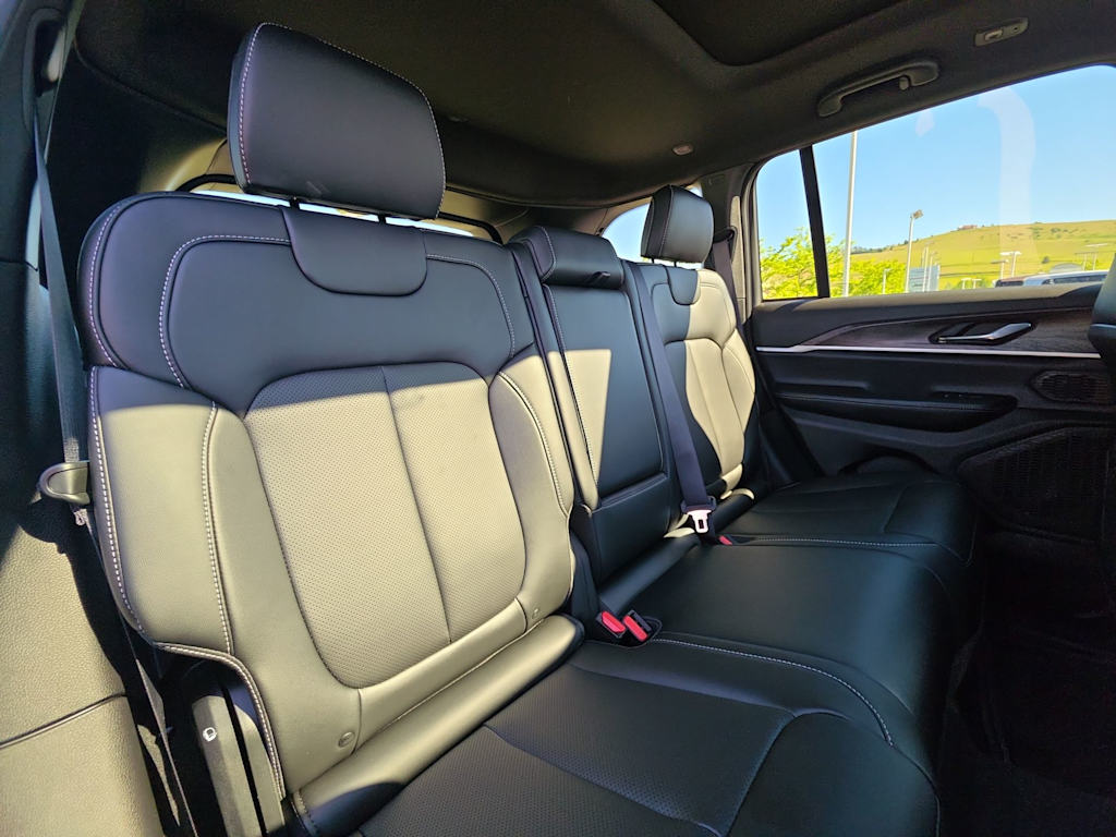 Thumbnail: 2026 Jeep Grand Cherokee - 20