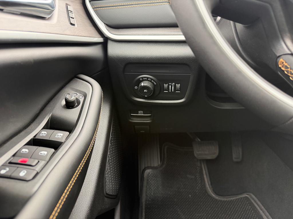Thumbnail: 2026 Jeep Grand Cherokee - 22