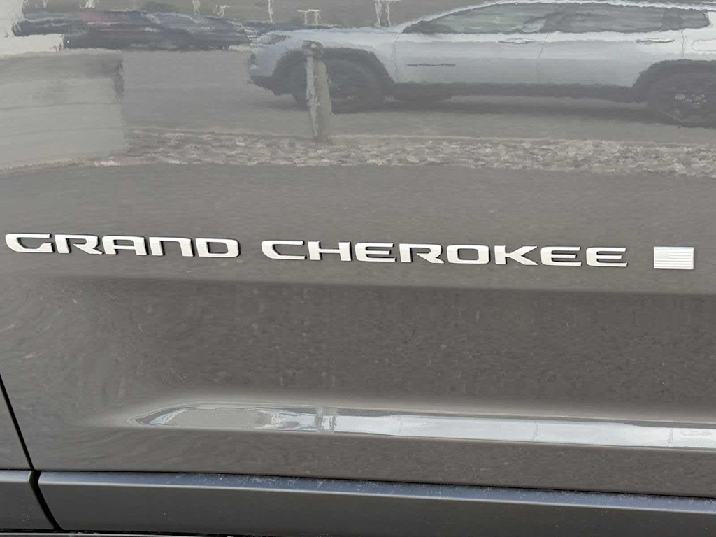Thumbnail: 2026 Jeep Grand Cherokee - 5