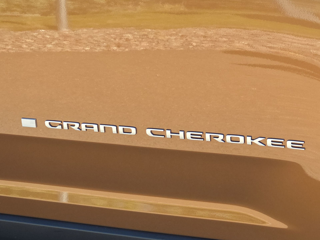 Thumbnail: 2026 Jeep Grand Cherokee - 19