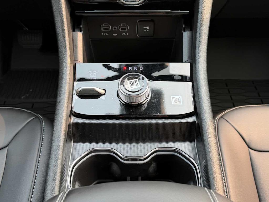 Thumbnail: 2026 Jeep Grand Cherokee - 32