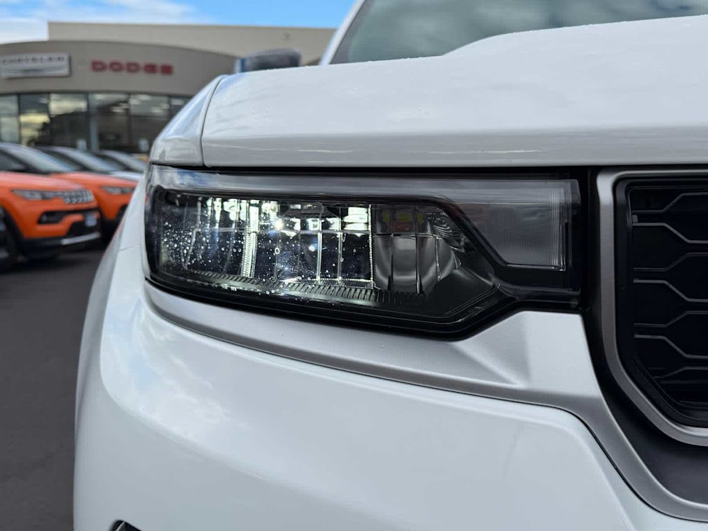 Thumbnail: 2026 Jeep Grand Cherokee - 18