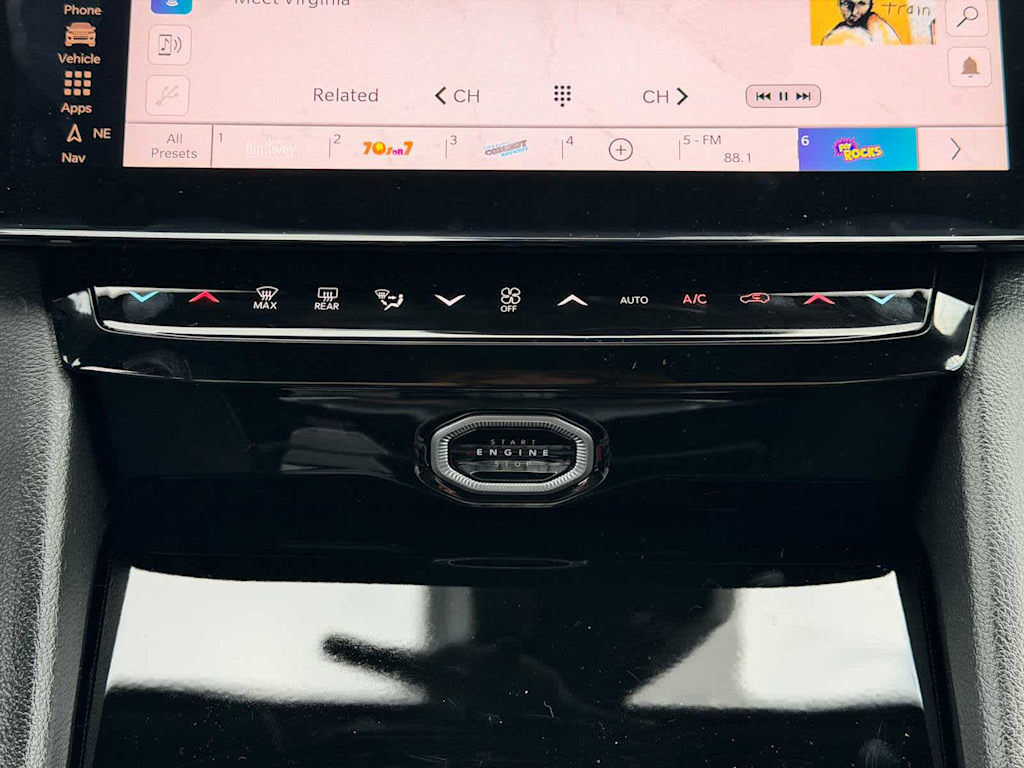 Thumbnail: 2026 Jeep Grand Cherokee - 40