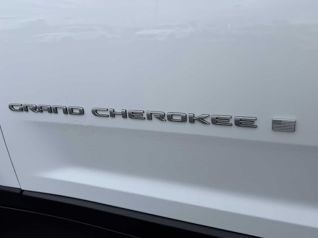 Thumbnail: 2026 Jeep Grand Cherokee - 49
