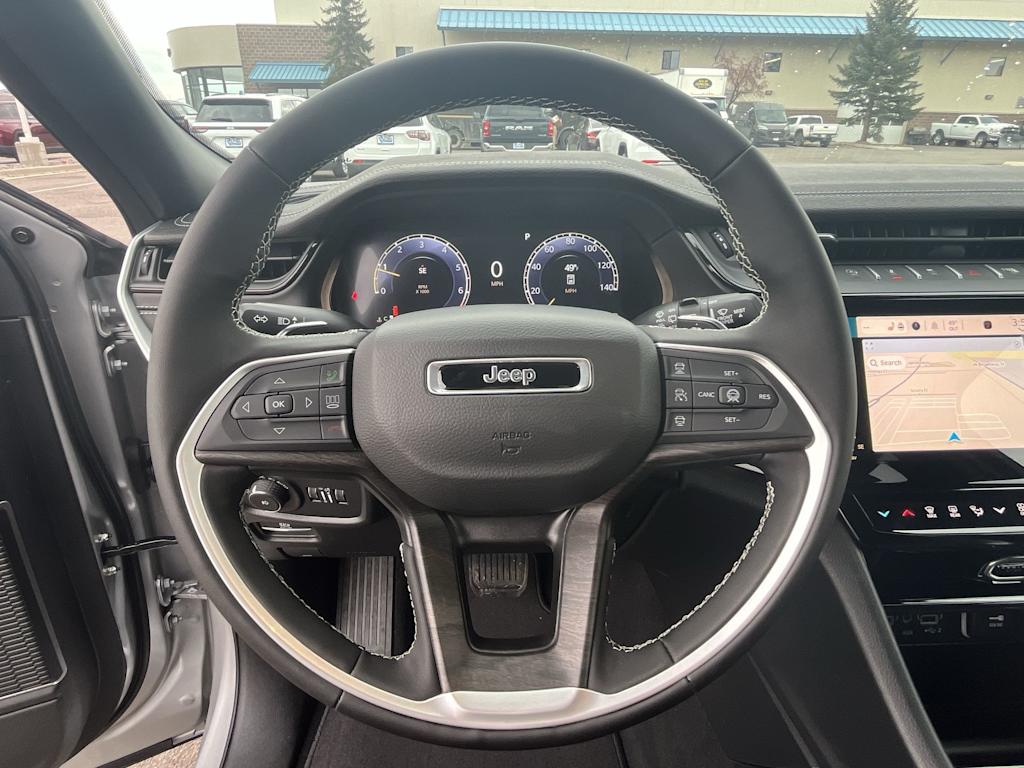 Thumbnail: 2026 Jeep Grand Cherokee - 13