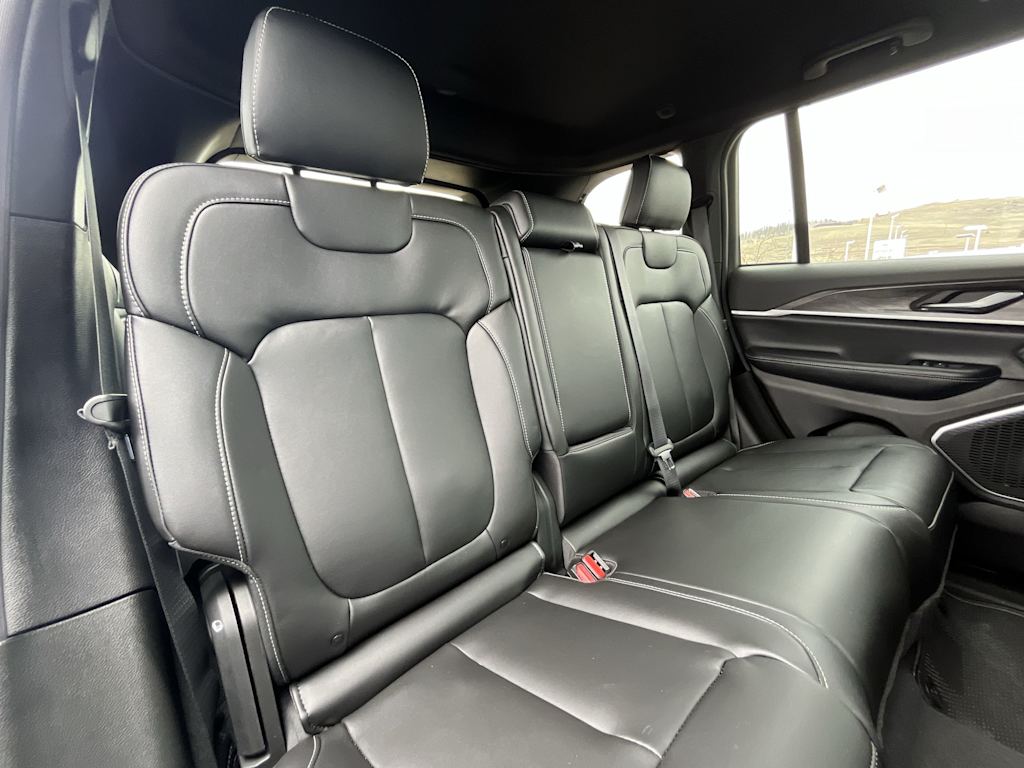 Thumbnail: 2026 Jeep Grand Cherokee - 19