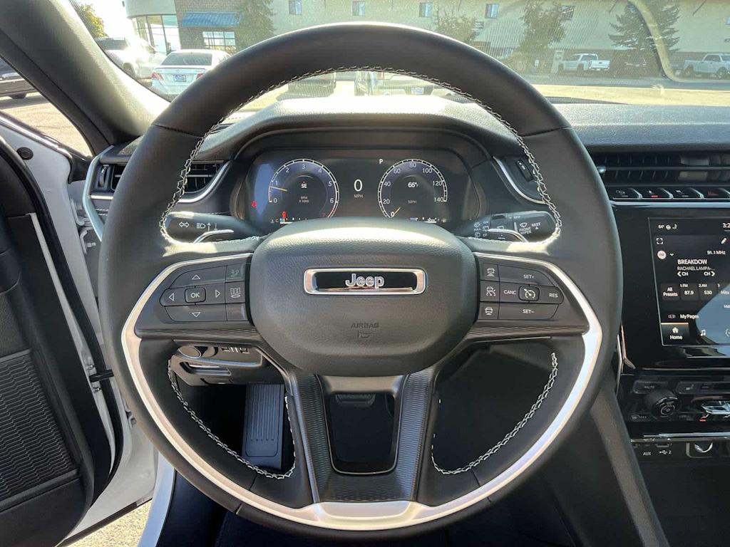 Thumbnail: 2025 Jeep Grand Cherokee L - 14