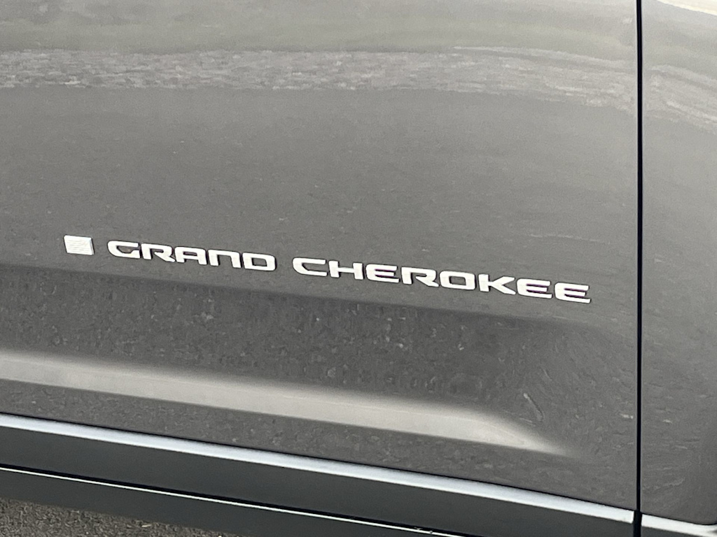Thumbnail: 2025 Jeep Grand Cherokee L - 18