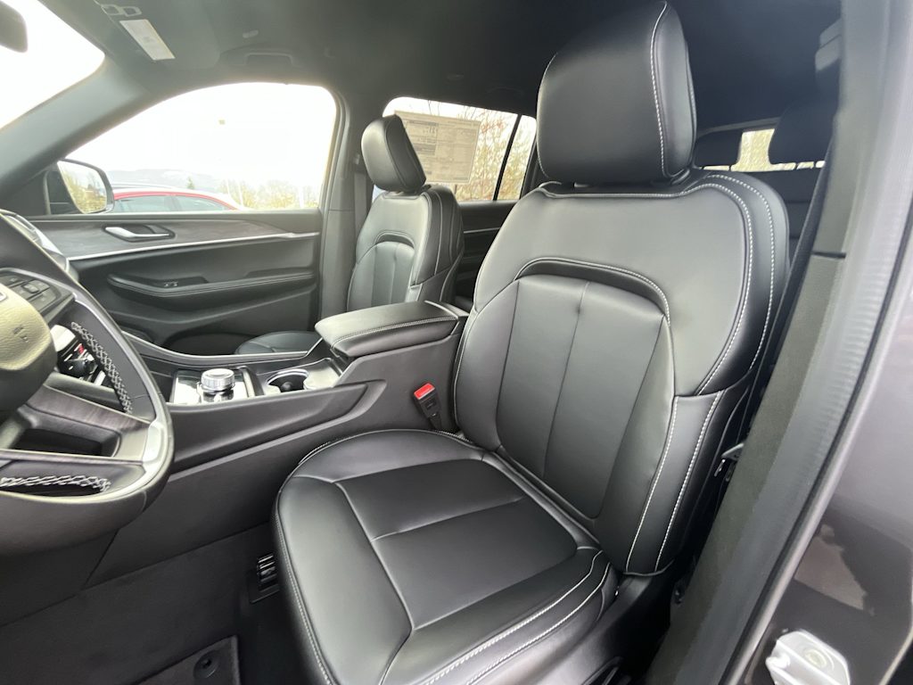 Thumbnail: 2025 Jeep Grand Cherokee L - 10