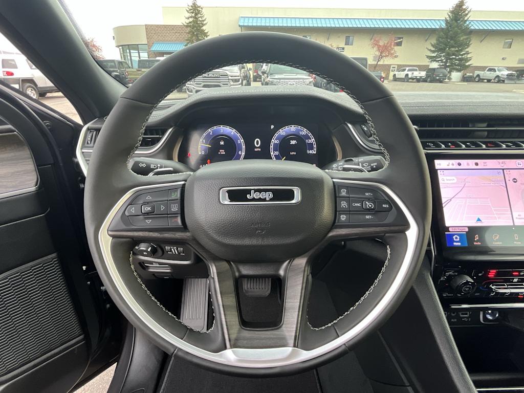 Thumbnail: 2025 Jeep Grand Cherokee L - 13