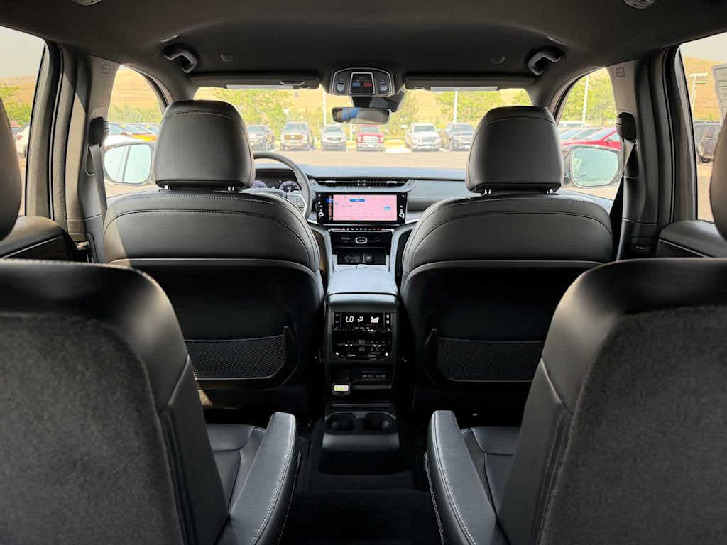 Thumbnail: 2026 Jeep Grand Cherokee L - 39