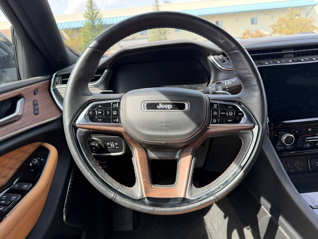 Thumbnail: 2024 Jeep Grand Cherokee L - 7