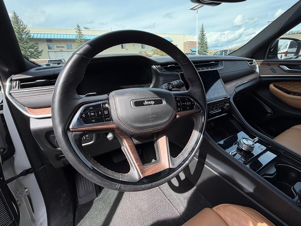 Thumbnail: 2024 Jeep Grand Cherokee L - 2