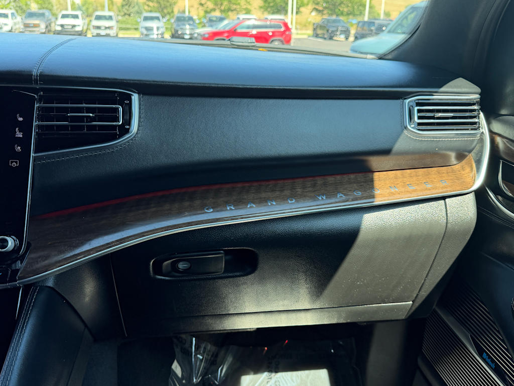 Thumbnail: 2024 Jeep Grand Wagoneer L - 27