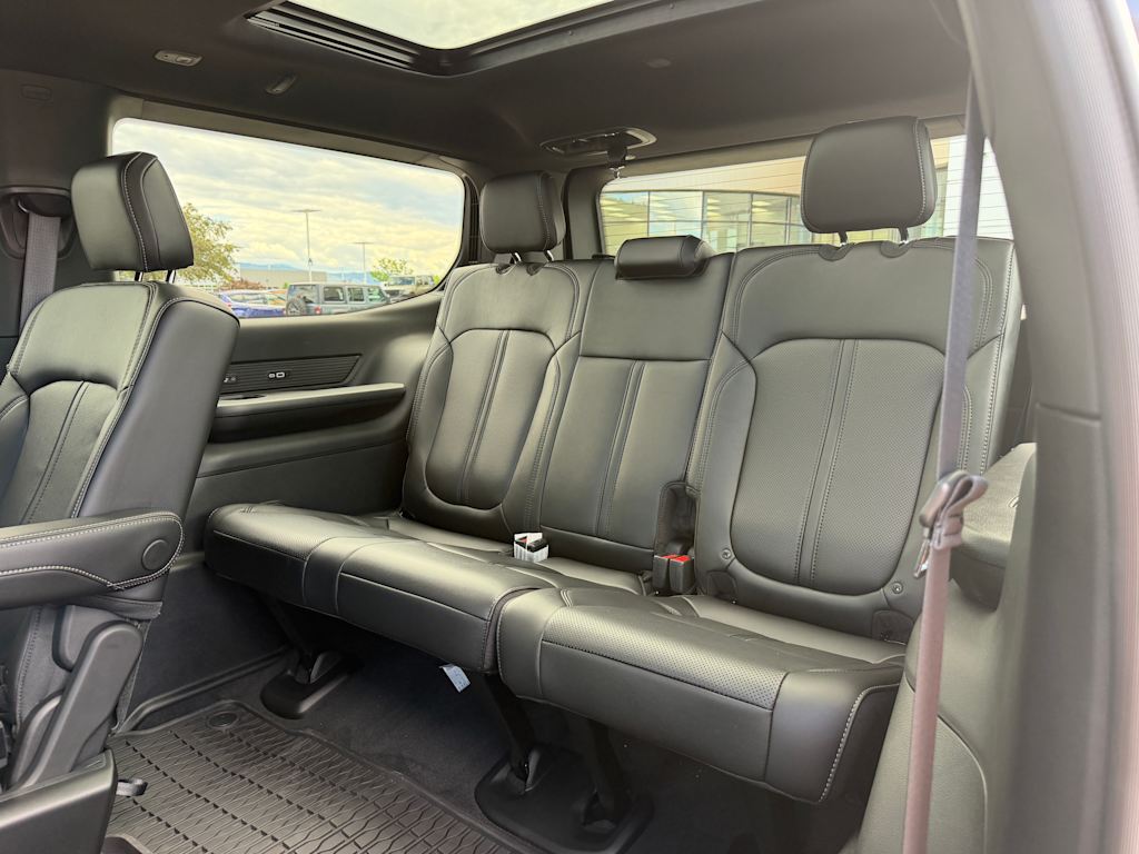 Thumbnail: 2026 Jeep Grand Wagoneer - 9