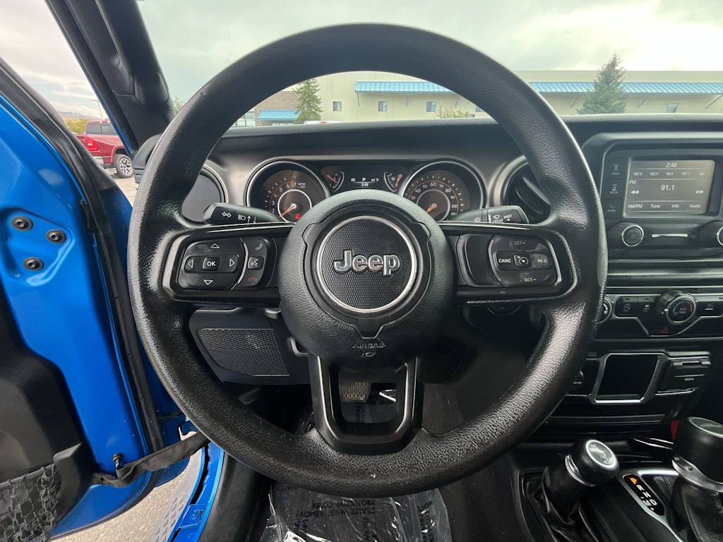 Thumbnail: 2021 Jeep Gladiator - 14