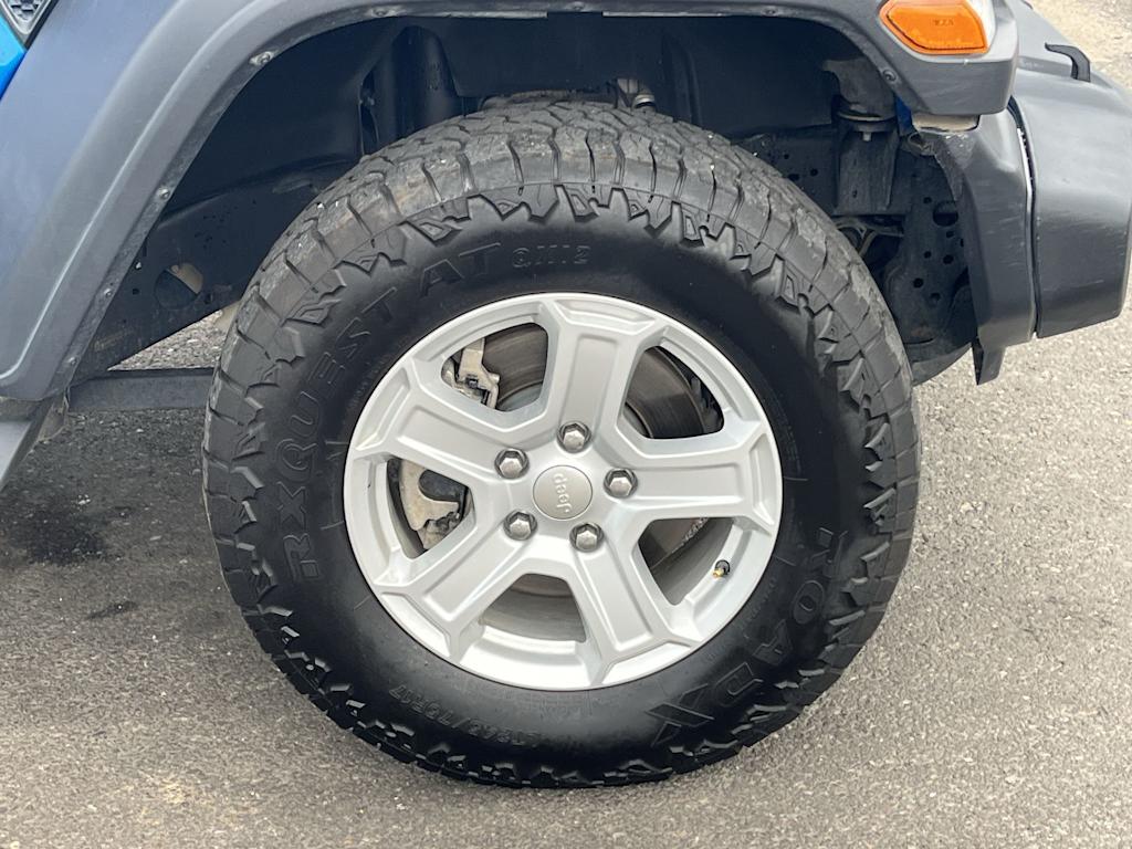 Thumbnail: 2021 Jeep Gladiator - 8