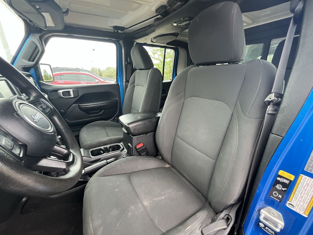 Thumbnail: 2021 Jeep Gladiator - 11