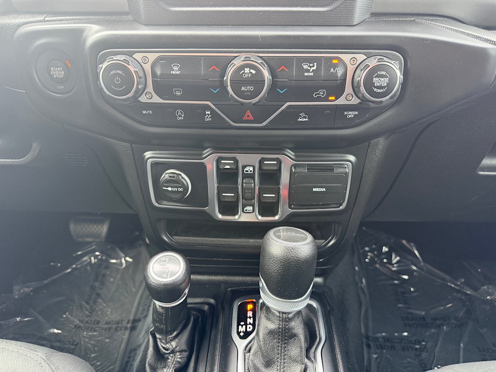 Thumbnail: 2020 Jeep Gladiator - 26