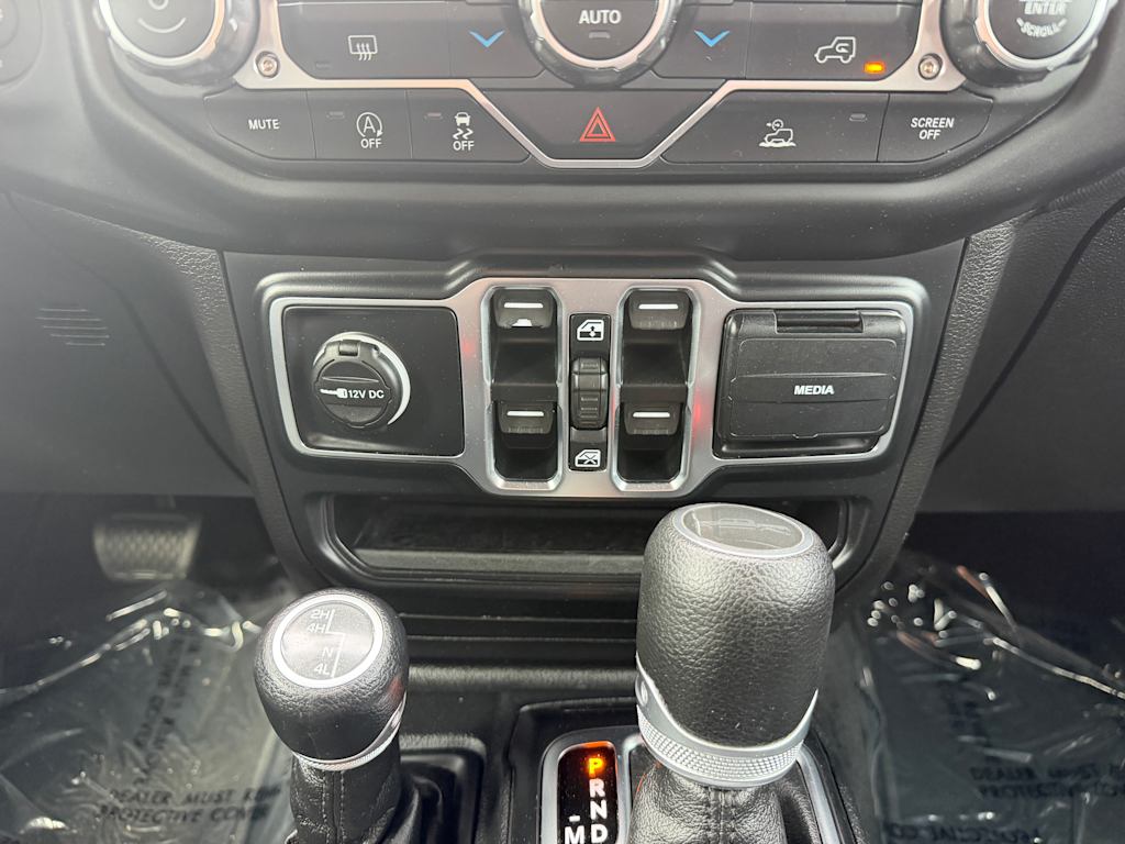 Thumbnail: 2020 Jeep Gladiator - 25