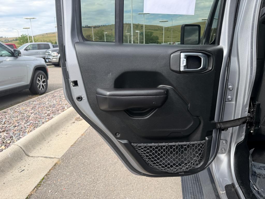 Thumbnail: 2020 Jeep Gladiator - 29
