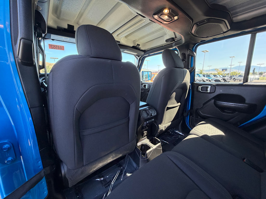 Thumbnail: 2020 Jeep Gladiator - 25