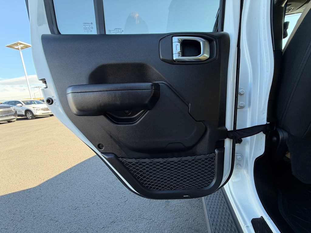 Thumbnail: 2020 Jeep Gladiator - 25
