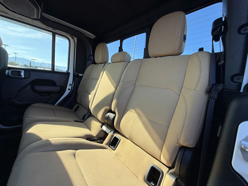 Thumbnail: 2020 Jeep Gladiator - 9