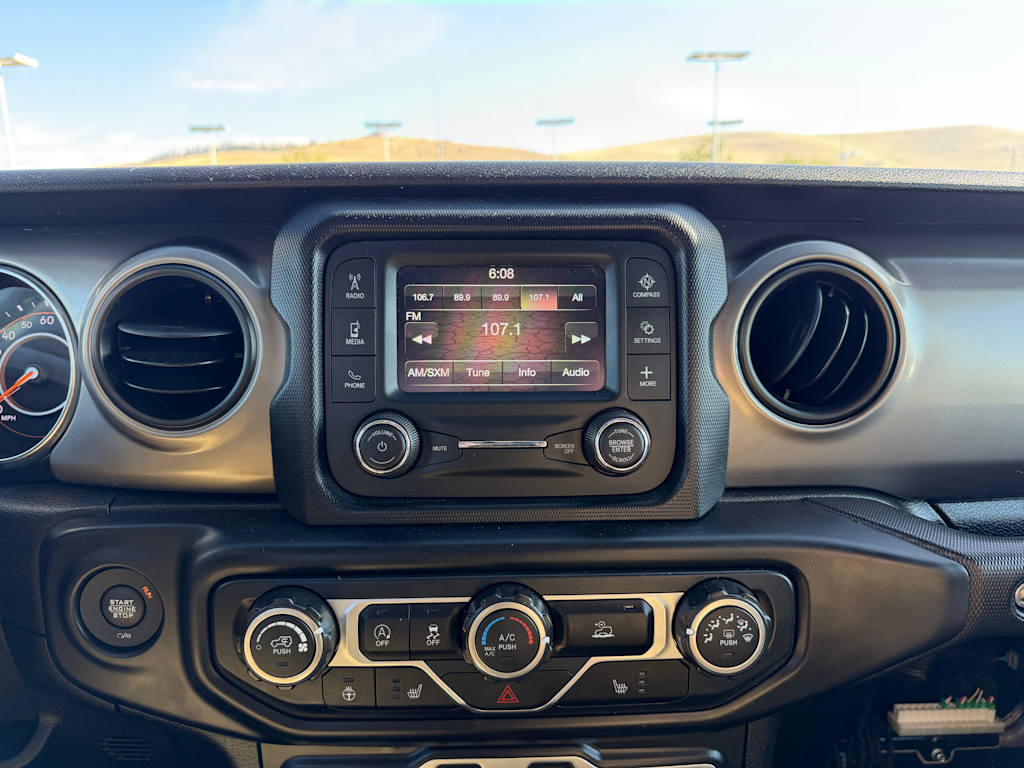 Thumbnail: 2020 Jeep Gladiator - 11