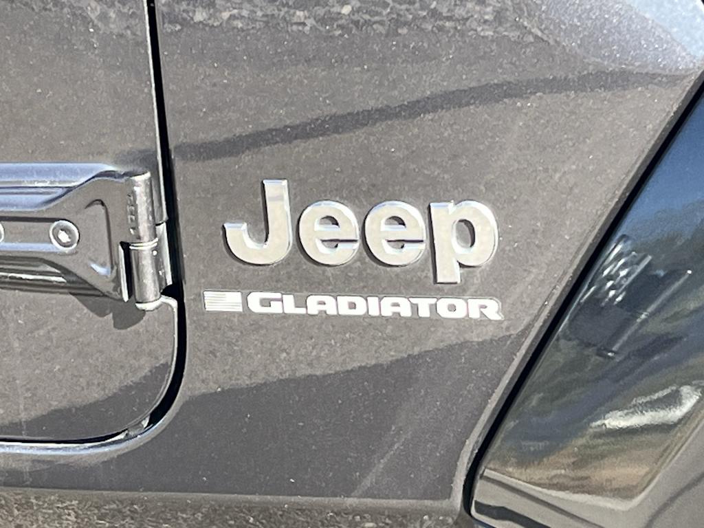 Thumbnail: 2023 Jeep Gladiator - 7
