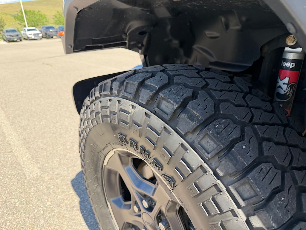 Thumbnail: 2021 Jeep Gladiator - 20